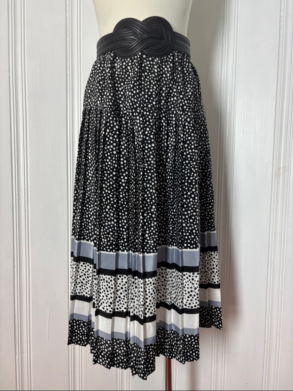 Convertible Black White & Gray Polka Dot Pleated Midi Skirt | Size Medium